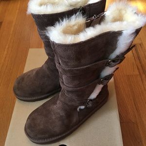 Ugg winter brown boots big girl size 2